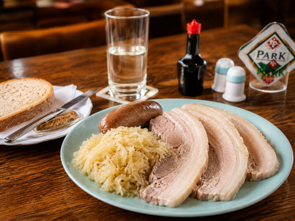 Siedfleisch mit Sauerkraut
